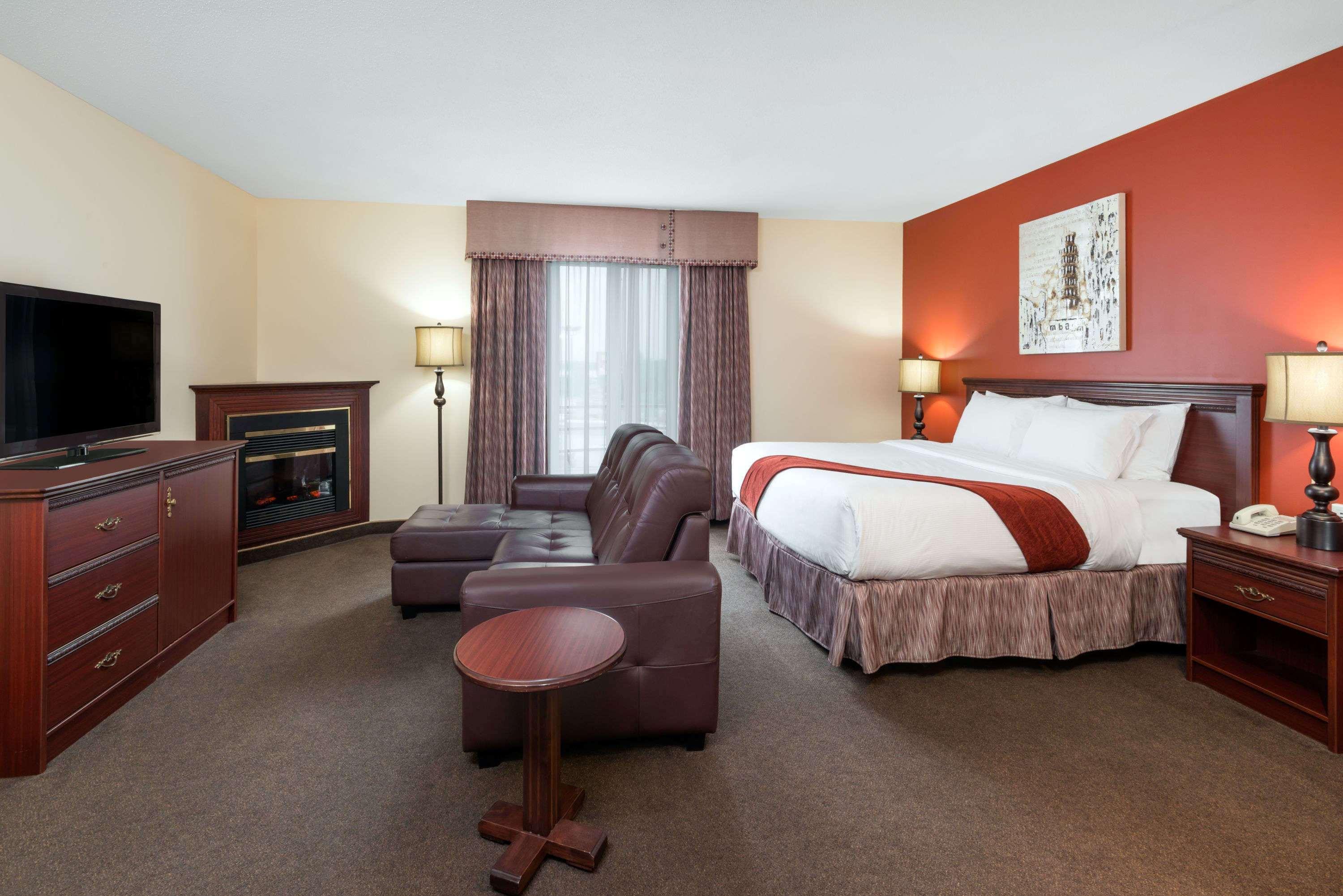 Ramada Plaza By Wyndham Gatineau/Manoir Du Casino Hotell Eksteriør bilde